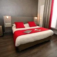 מלון Acropole 3*