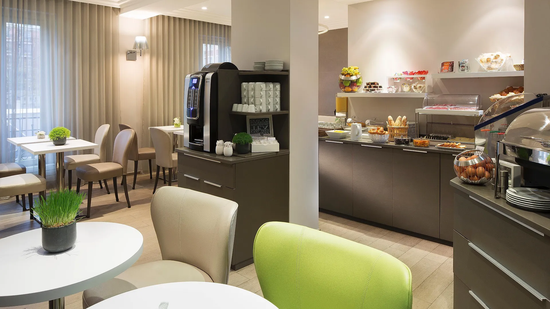 Hotel Acropole 3*